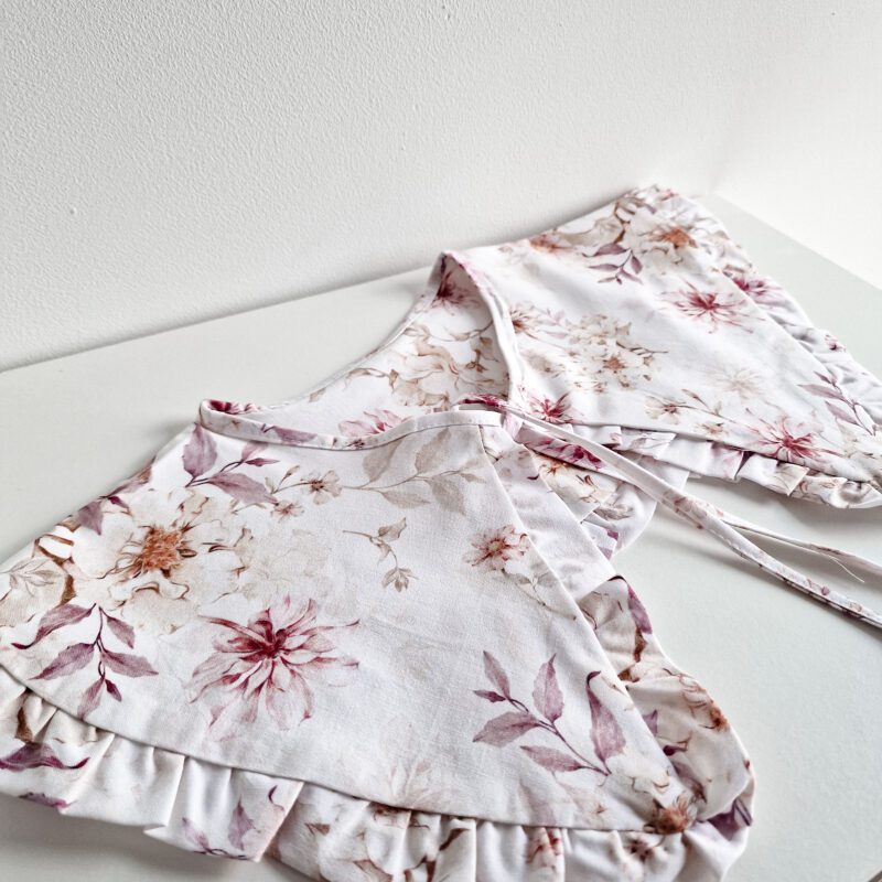 Kołnierzyk Kwiaty Biel